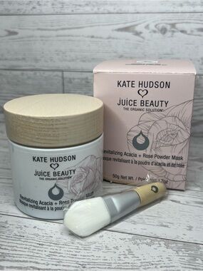Kate Hudson ❤️ Juice Beauty Revitalizing Acacia + Rose Powder Mask - 1.7 oz